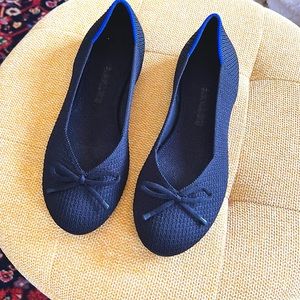 EUC Rothy’s “The Flat” with bow